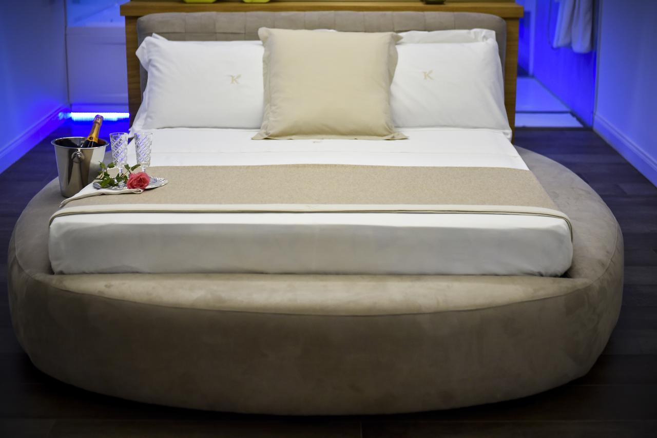 Kete Deluxe Rooms Marina di Palma Bagian luar foto